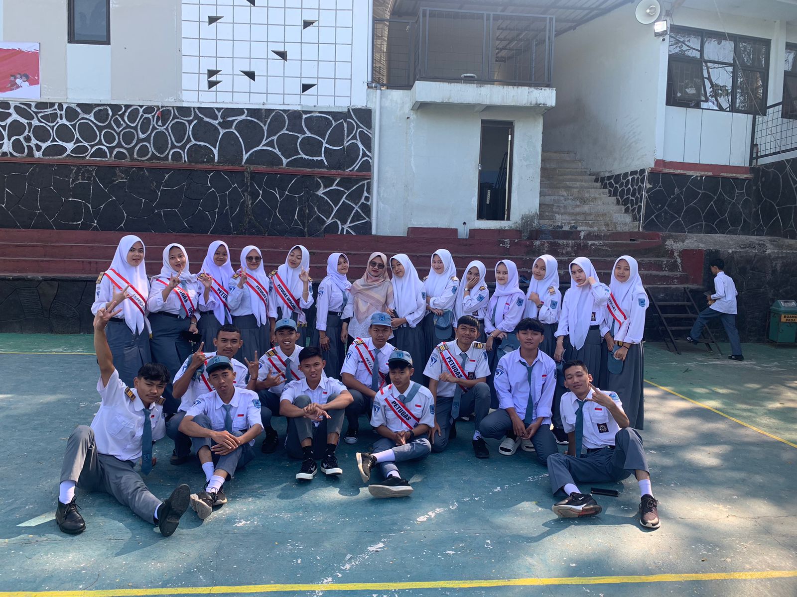 Petugas upacara hari senin